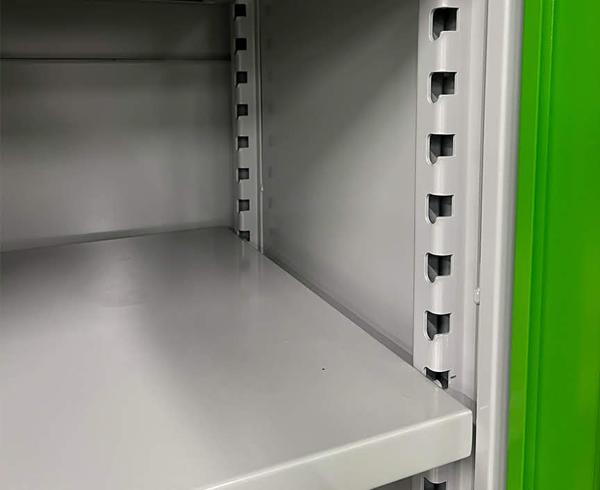 Heavy-Duty Locker (Shelf Configuration)