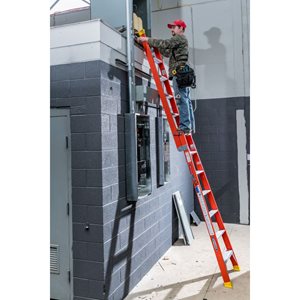 Ladder-man-1-meter.jpeg Ladder-man-1-meter.jpeg