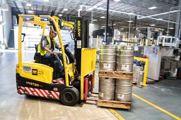 forklift-driving-backsafe-australia-blog.jpg